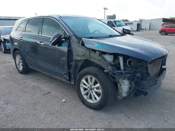 5XYPGDA50KG470263 2019 KIA SORENTO - Image 1