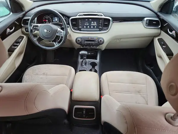 5XYPGDA50KG477634 2019 KIA SORENTO - Image 8