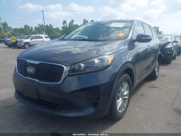 5XYPGDA50KG482171 2019 KIA SORENTO - Image 2