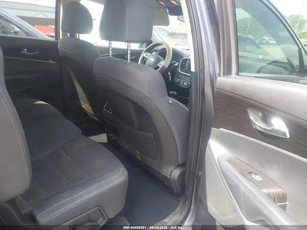 5XYPGDA50KG482171 2019 KIA SORENTO - Image 8