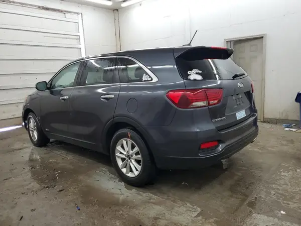 5XYPGDA50KG482901 2019 KIA SORENTO - Image 2