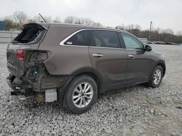 5XYPGDA50KG487290 2019 KIA SORENTO - Image 2