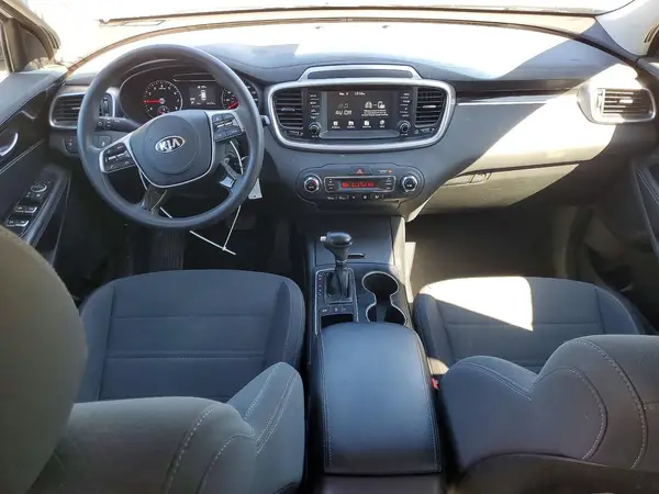 5XYPGDA50KG487516 2019 KIA SORENTO - Image 8