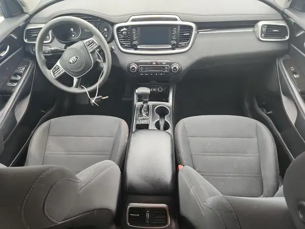 5XYPGDA50KG497558 2019 KIA SORENTO - Image 8