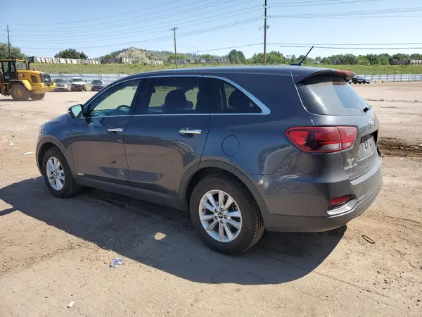 5XYPGDA50KG514715 2019 KIA SORENTO - Image 2