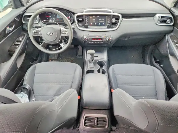 5XYPGDA50KG526508 2019 KIA SORENTO - Image 8