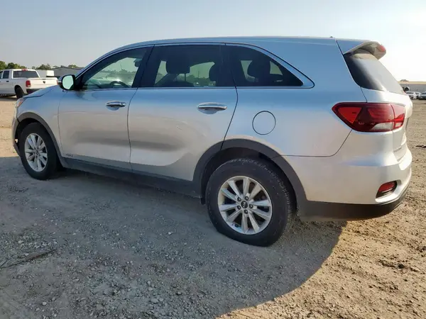 5XYPGDA50KG551506 2019 KIA SORENTO - Image 2