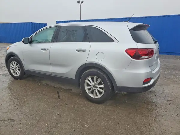 5XYPGDA50KG552056 2019 KIA SORENTO - Image 2