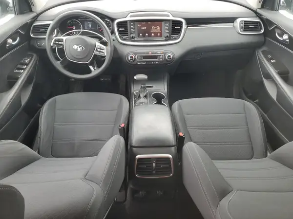5XYPGDA50KG561615 2019 KIA SORENTO - Image 8