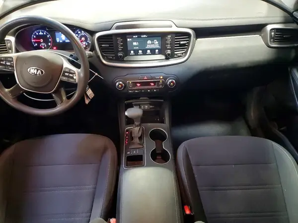 5XYPGDA50KG572517 2019 KIA SORENTO - Image 8