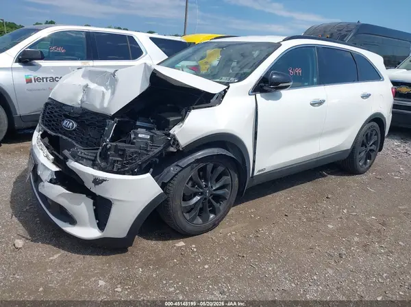 5XYPGDA50KG582707 2019 KIA SORENTO - Image 2