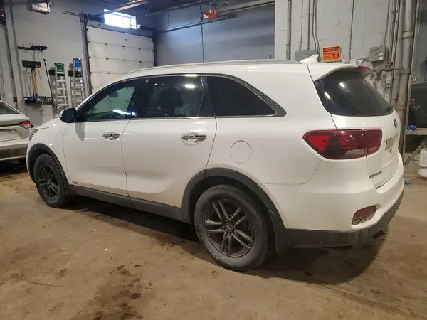 5XYPGDA50KG594498 2019 KIA SORENTO - Image 2