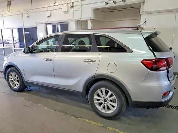 5XYPGDA50LG609535 2020 KIA SORENTO - Image 2