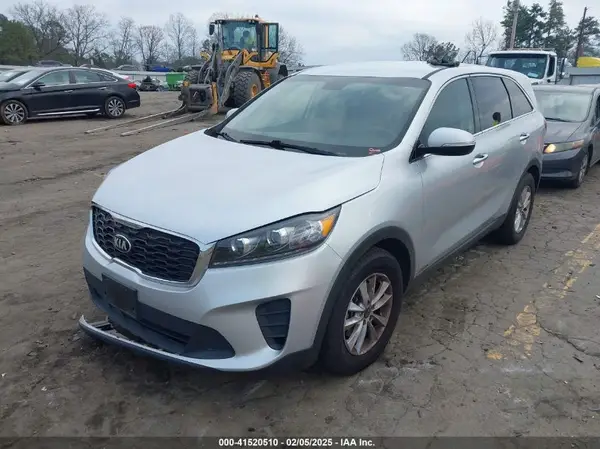 5XYPGDA50LG619045 2020 KIA SORENTO - Image 2