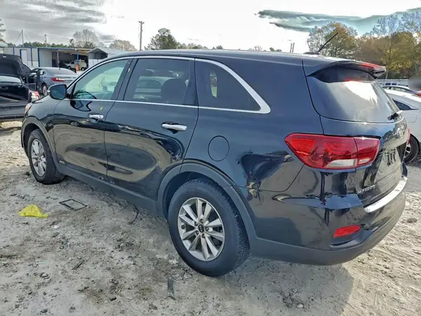 5XYPGDA50LG620941 2020 KIA SORENTO - Image 2