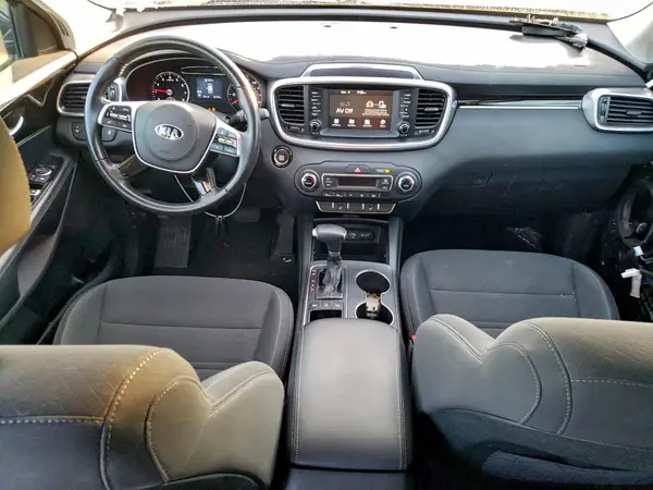 5XYPGDA50LG697468 2020 KIA SORENTO - Image 8