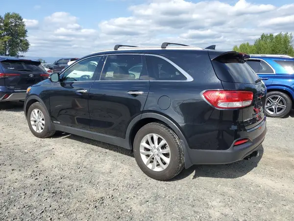 5XYPGDA51GG001769 2016 KIA SORENTO - Image 2
