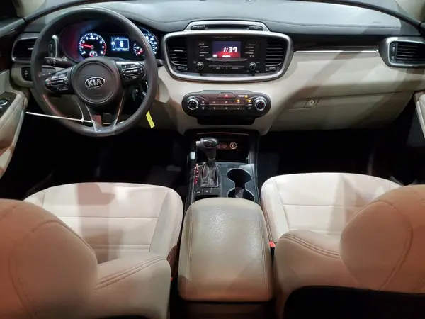 5XYPGDA51GG027868 2016 KIA SORENTO - Image 8