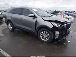 5XYPGDA51GG059820 2016 KIA SORENTO