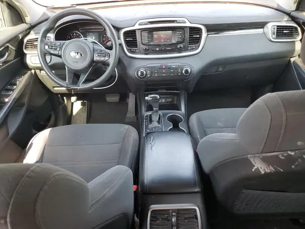 5XYPGDA51GG061020 2016 KIA SORENTO - Image 8