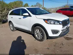 5XYPGDA51GG079033 2016 KIA SORENTO