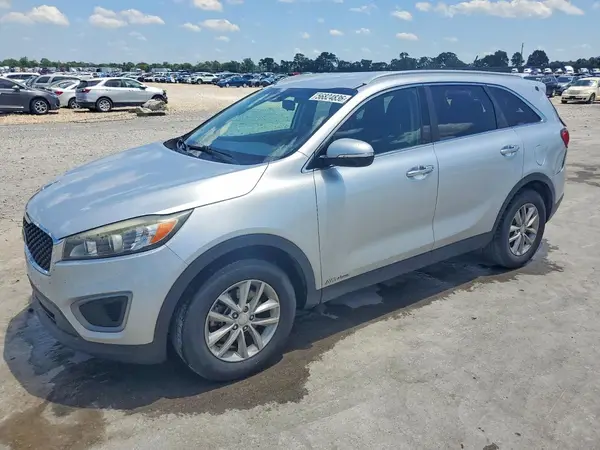 5XYPGDA51GG105601 2016 KIA SORENTO - Image 1