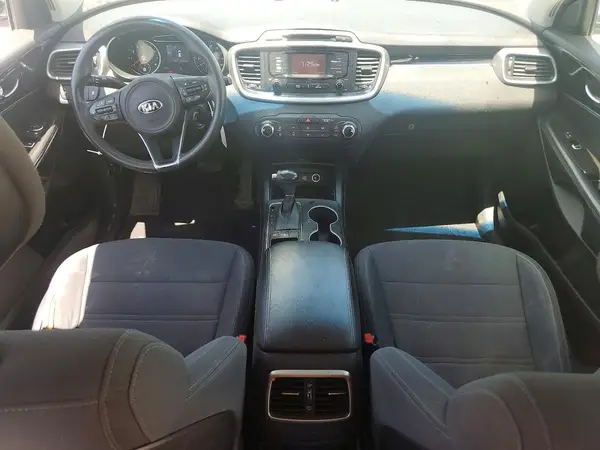 5XYPGDA51GG105601 2016 KIA SORENTO - Image 8