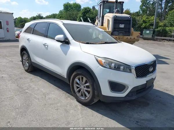 5XYPGDA51GG108370 2016 KIA SORENTO - Image 1