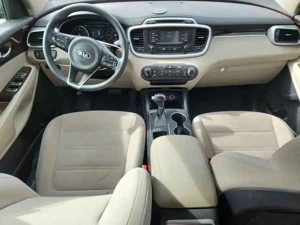 5XYPGDA51GG137996 2016 KIA SORENTO - Image 8
