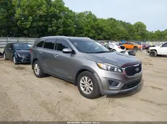 5XYPGDA51GG140932 2016 KIA SORENTO