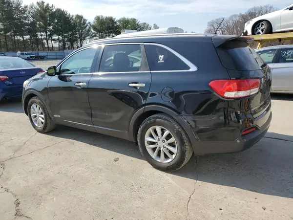5XYPGDA51GG144012 2016 KIA SORENTO - Image 2