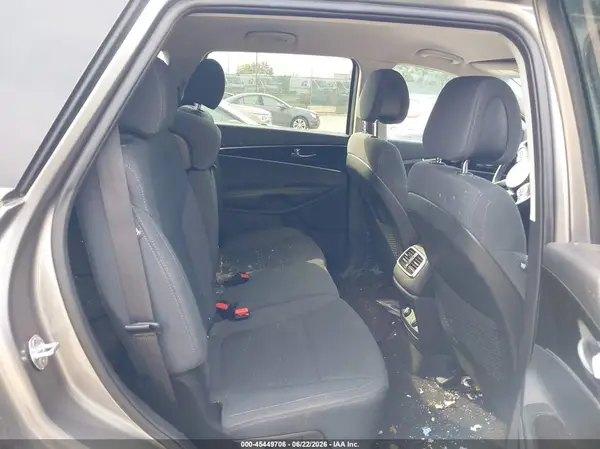 5XYPGDA51GG172053 2016 KIA SORENTO - Image 8