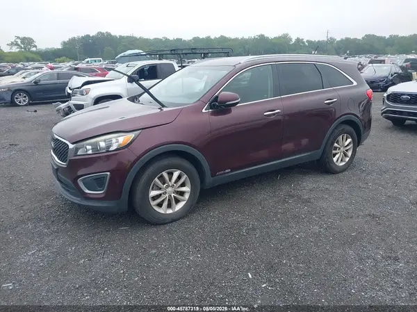 5XYPGDA51GG173901 2016 KIA SORENTO - Image 2