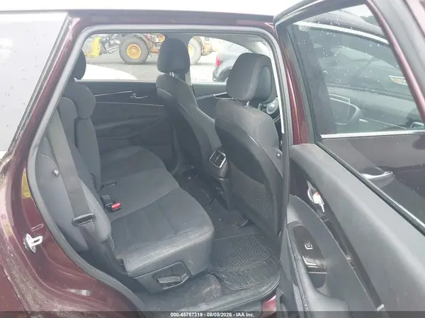 5XYPGDA51GG173901 2016 KIA SORENTO - Image 8