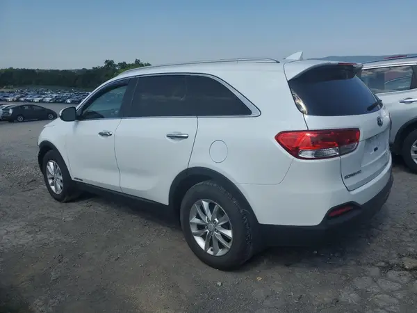 5XYPGDA51GG174353 2016 KIA SORENTO - Image 2