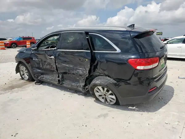 5XYPGDA51GG177611 2016 KIA SORENTO - Image 2