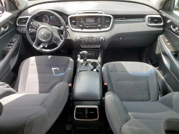 5XYPGDA51GG177611 2016 KIA SORENTO - Image 8