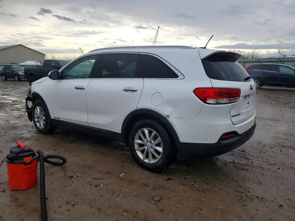 5XYPGDA51GG180377 2016 KIA SORENTO - Image 2
