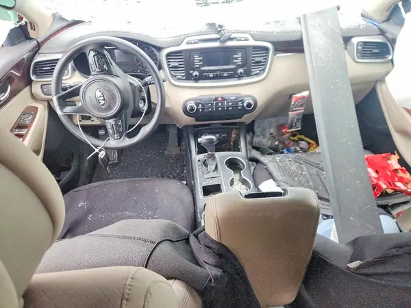 5XYPGDA51HG192725 2017 KIA SORENTO - Image 8