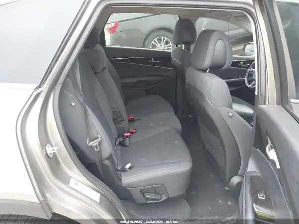 5XYPGDA51HG196662 2017 KIA SORENTO - Image 8