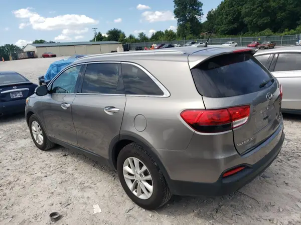 5XYPGDA51HG198170 2017 KIA SORENTO - Image 2