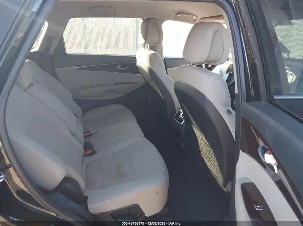 5XYPGDA51HG208731 2017 KIA SORENTO - Image 8