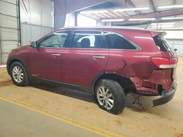 5XYPGDA51HG215985 2017 KIA SORENTO - Image 2