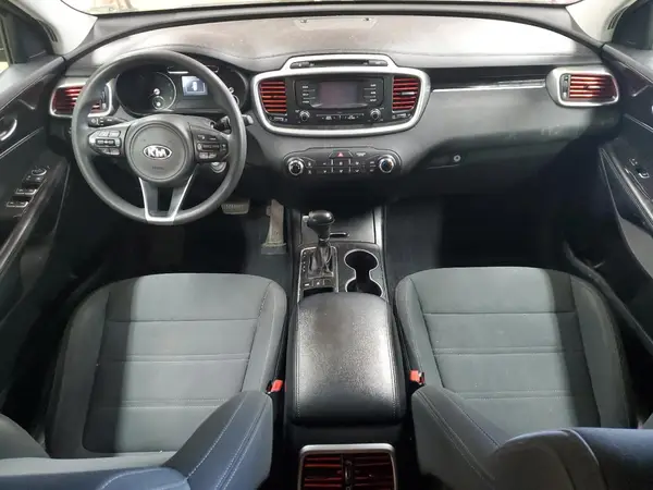 5XYPGDA51HG215985 2017 KIA SORENTO - Image 8