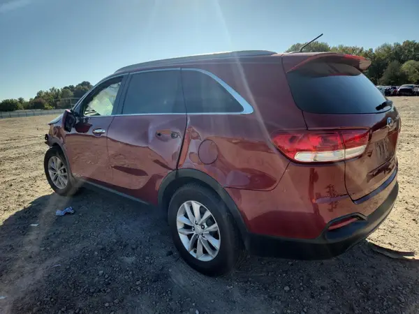 5XYPGDA51HG216005 2017 KIA SORENTO - Image 2