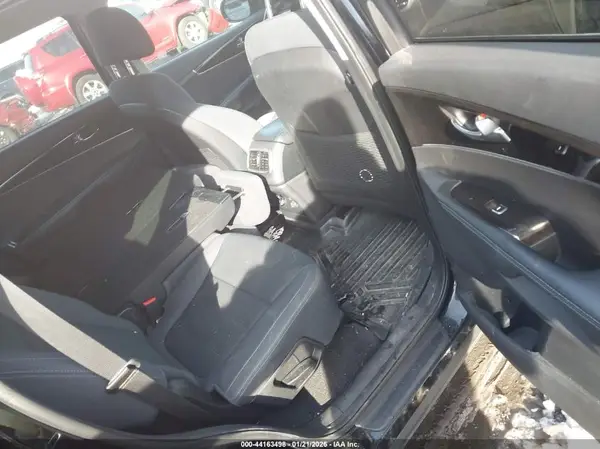 5XYPGDA51HG220572 2017 KIA SORENTO - Image 8