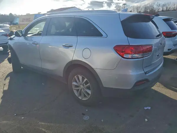 5XYPGDA51HG221706 2017 KIA SORENTO - Image 2