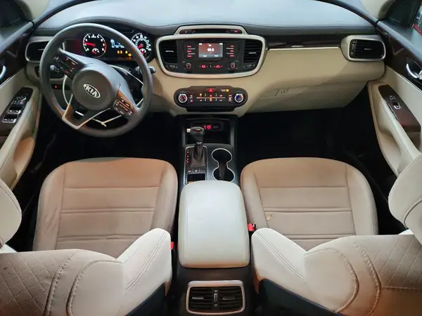 5XYPGDA51HG223861 2017 KIA SORENTO - Image 8