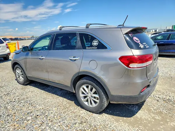 5XYPGDA51HG229336 2017 KIA SORENTO - Image 2