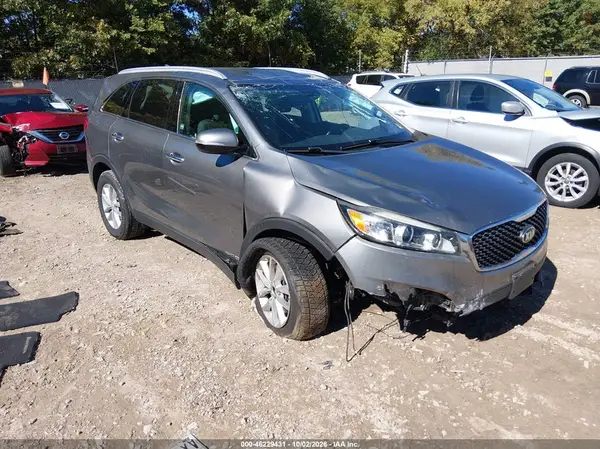 5XYPGDA51HG231488 2017 KIA SORENTO - Image 1